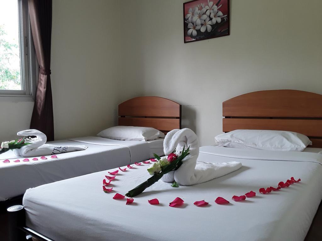 Vitoonguesthouse2Fanrooms & Aircondition Sukhothai Dış mekan fotoğraf