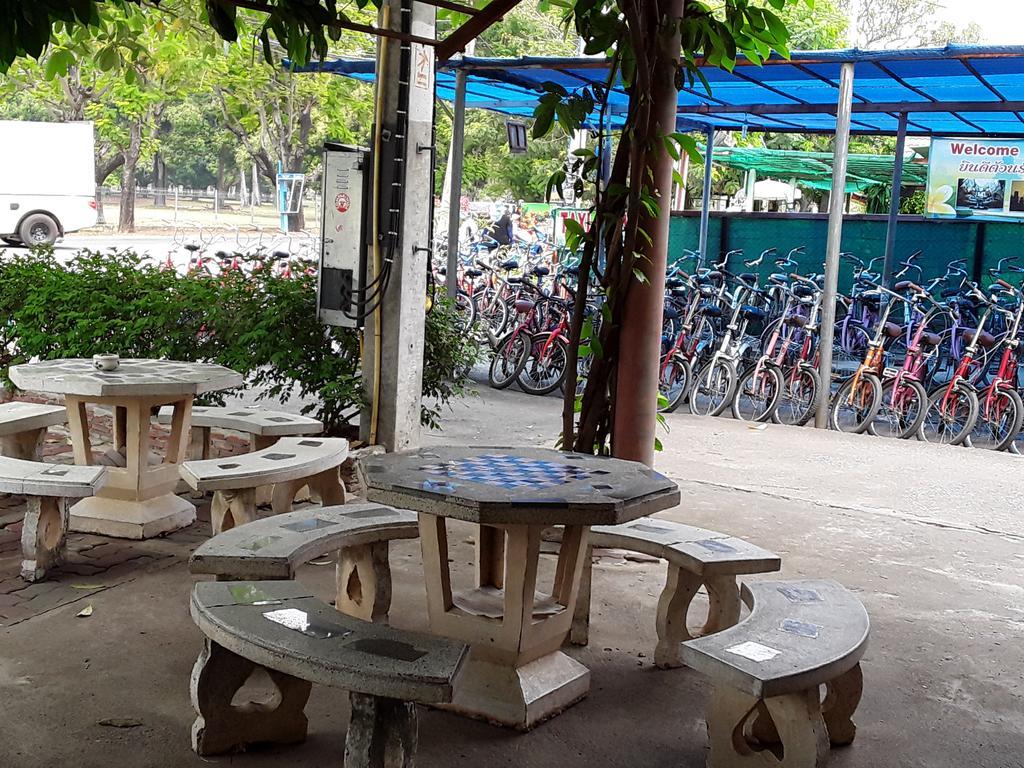 Vitoonguesthouse2Fanrooms & Aircondition Sukhothai Dış mekan fotoğraf