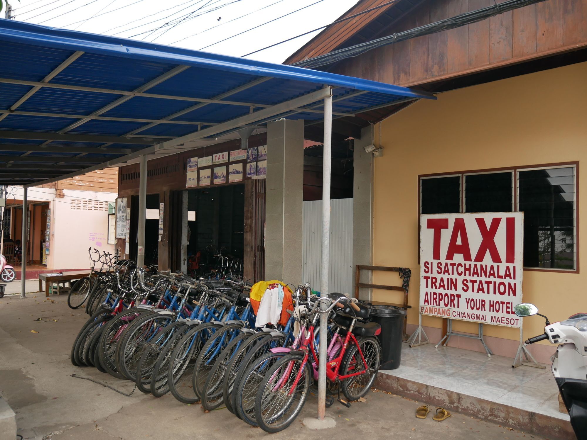 Vitoonguesthouse2Fanrooms & Aircondition Sukhothai Dış mekan fotoğraf